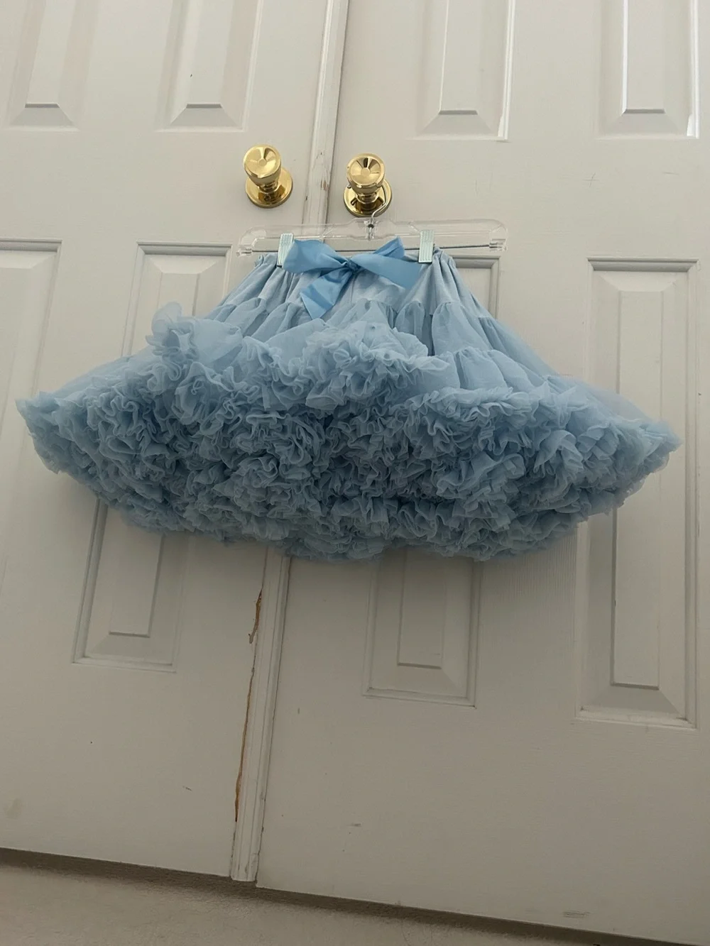 Angel’s Face tutu frozen blue sky size large 8-10 years pale blue pastel fluffy